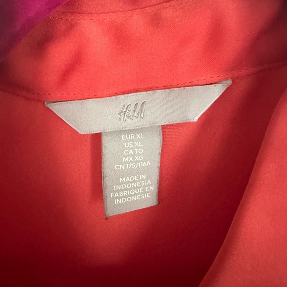 H&M Coral Button-Up Blouse - Picture 3 of 3